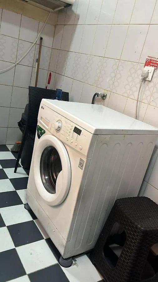 Sush Hostel Near Sharaf Dg And Burjuman Metro Stations Dubai