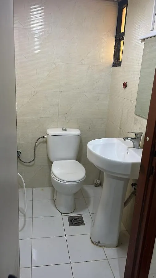 Sush Hostel Near Sharaf Dg And Burjuman Metro Stations Dubái