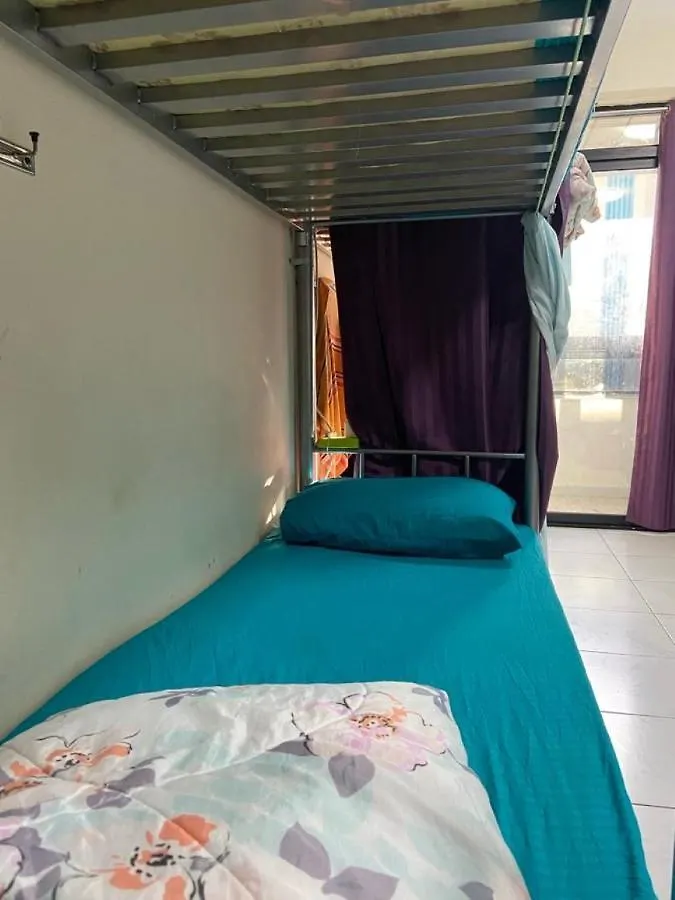 Sush Hostel Near Sharaf Dg And Burjuman Metro Stations Dubái